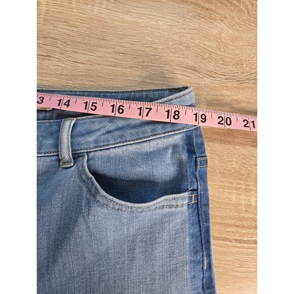 LOGO BY LORI GOLDSTEIN Boyfriend Jeans Tuxedo Stripe Size 18W Light Wash - Picture 13 of 16